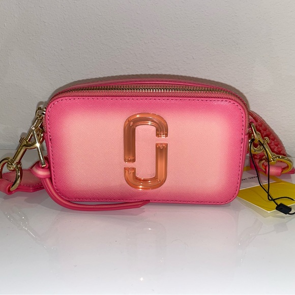 Brand New with tags. Marc Jacob’s hand sprayed snapshot bag. - Picture 4 of 4